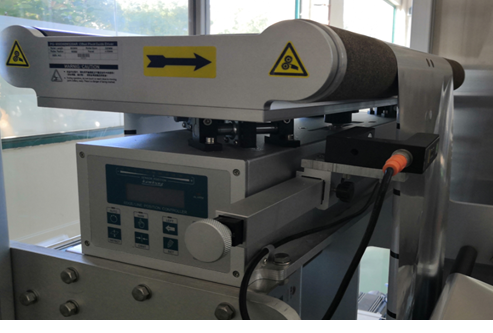 Torba şekillendirme makinesi i&ccedil;in film d&uuml;zeltme sistemi